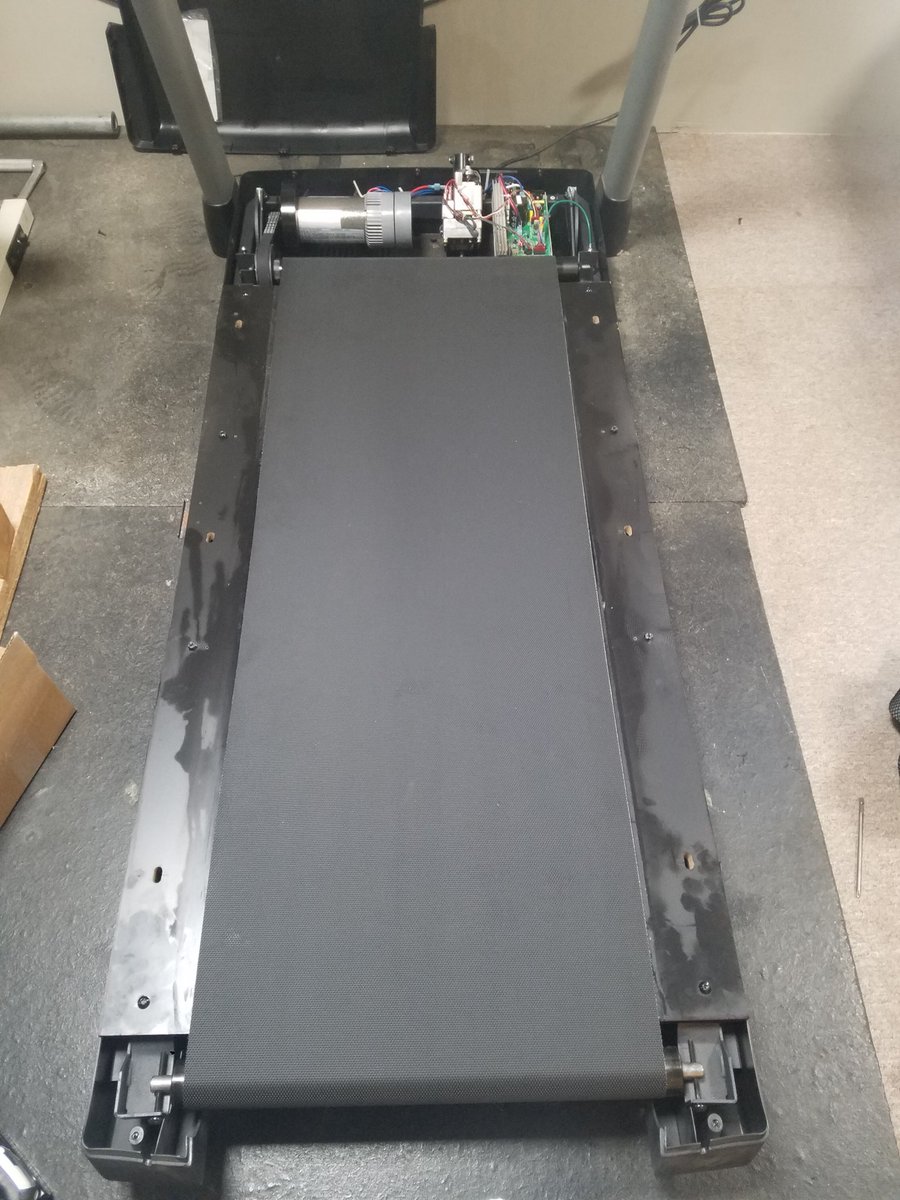 FixnessAz's tweet image. (Before &amp;amp; After) Replace the walking belt of a treadmill, before it causes high amp draws &amp;amp; ruins electronics. 
Fixnessequipment.com