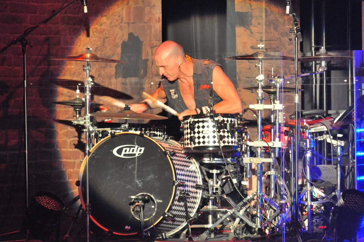 brianthefraser's tweet photo. #VDRUMSSA #ROLANDSA @RolandMusicSA @BARNYARDTHEATRE @MarshallMusicSA @SABIAN_Vault #sabianSouthAfrica https://t.co/pneFrY0QLc