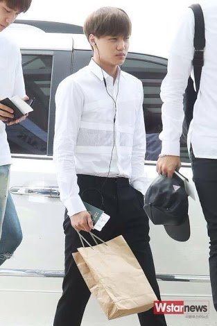 Betagen_n's tweet photo. จากถุงกระดาษในวันนั้น......โฮคูลแมนนนน https://t.co/IsLbtVSKUn