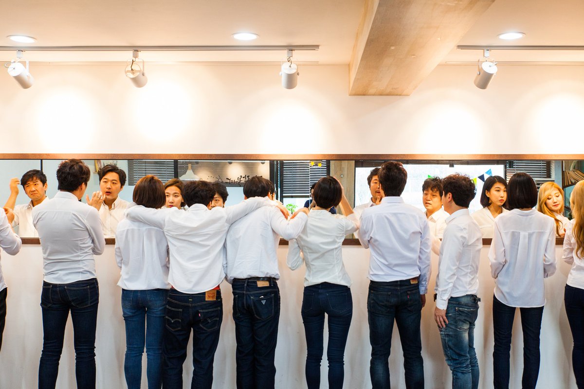 반전사진 2탄! 아찔, 섹시? 가슴 아프고 아슬아슬한 삼각관계의 주인공은 과연 누구일까요? 사진보고 판단하긴 이르시단거~ 21~26일 아름다운극장에서 확인하세요^♡^
