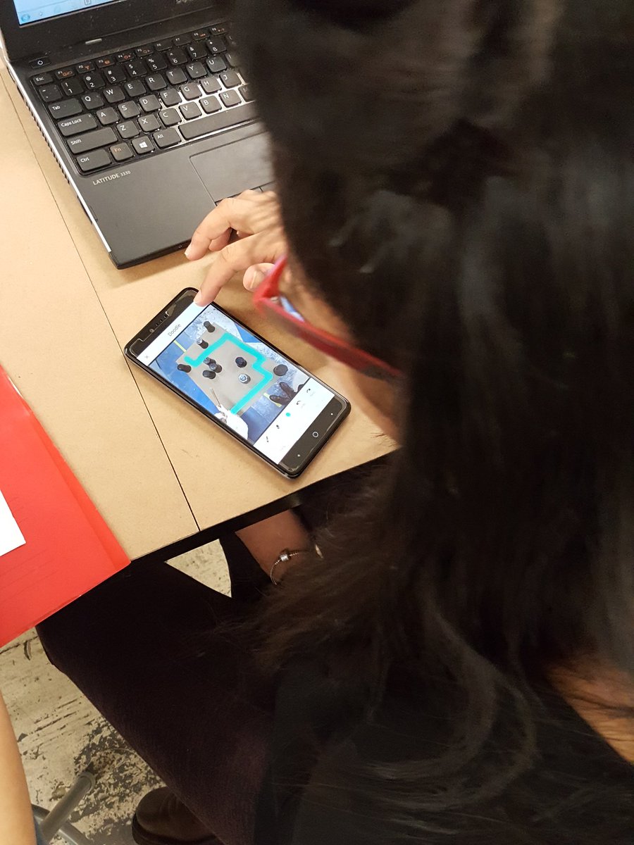 tech_eschi's tweet photo. I like it... using an image on the phone to determine the best path for the robot. @phmsbcps @CTE_BaltCoPS https://t.co/khsNDtixxT