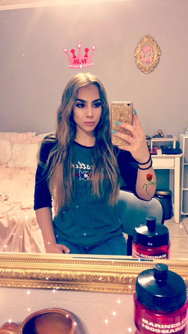 Curled or straight ? 😋 https://t.co/kcPNQrQaPa