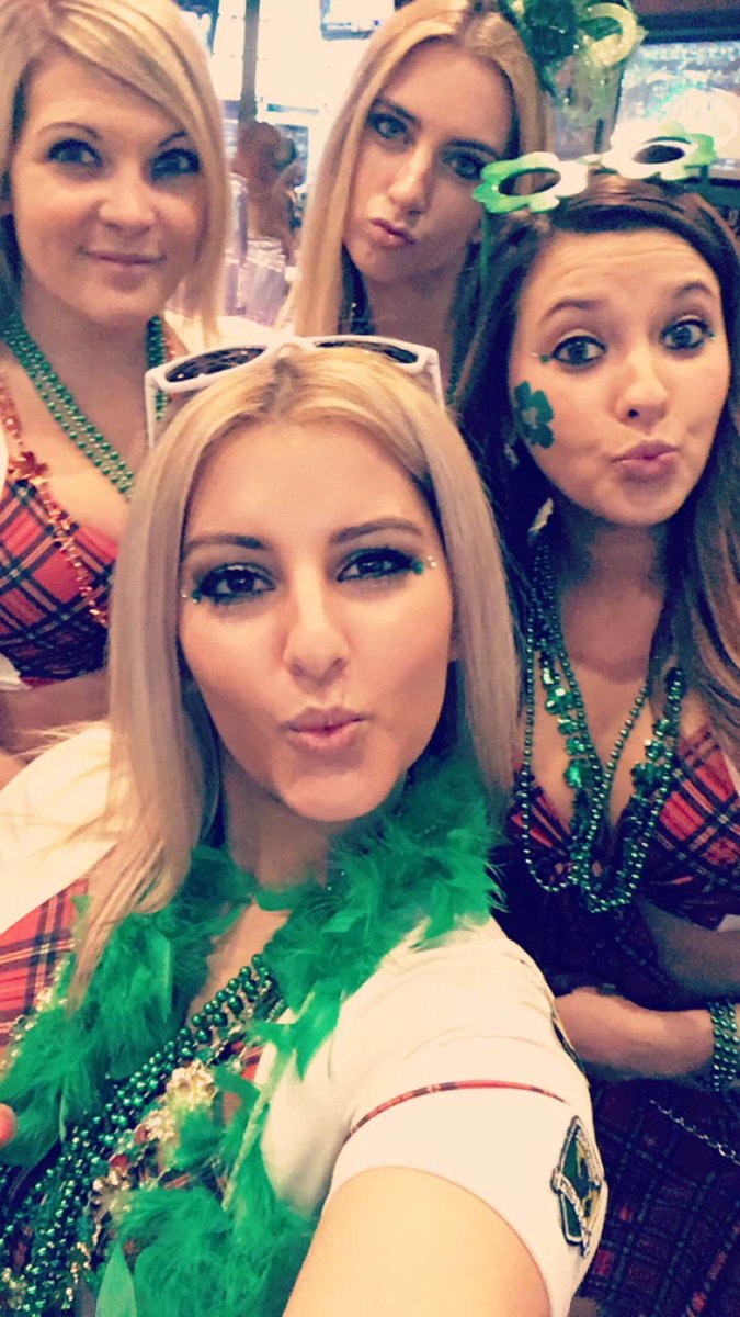 TiltedKiltNovi's tweet photo. $2 Green Beers till 10am during the AMP RADIO broadcast! Celebrate St Pat's Day at #tknovi and catch some tourney basketball in the process https://t.co/odEWGa4cPp