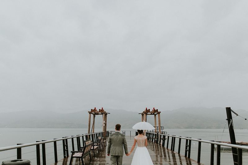 TWConcierge's tweet photo. A little rain isn't going to stop Thomas &amp; Kayla from enjoying their special day. Plus the… https://t.co/wUJEEjbVnG https://t.co/Xp6tQ8bhhY
