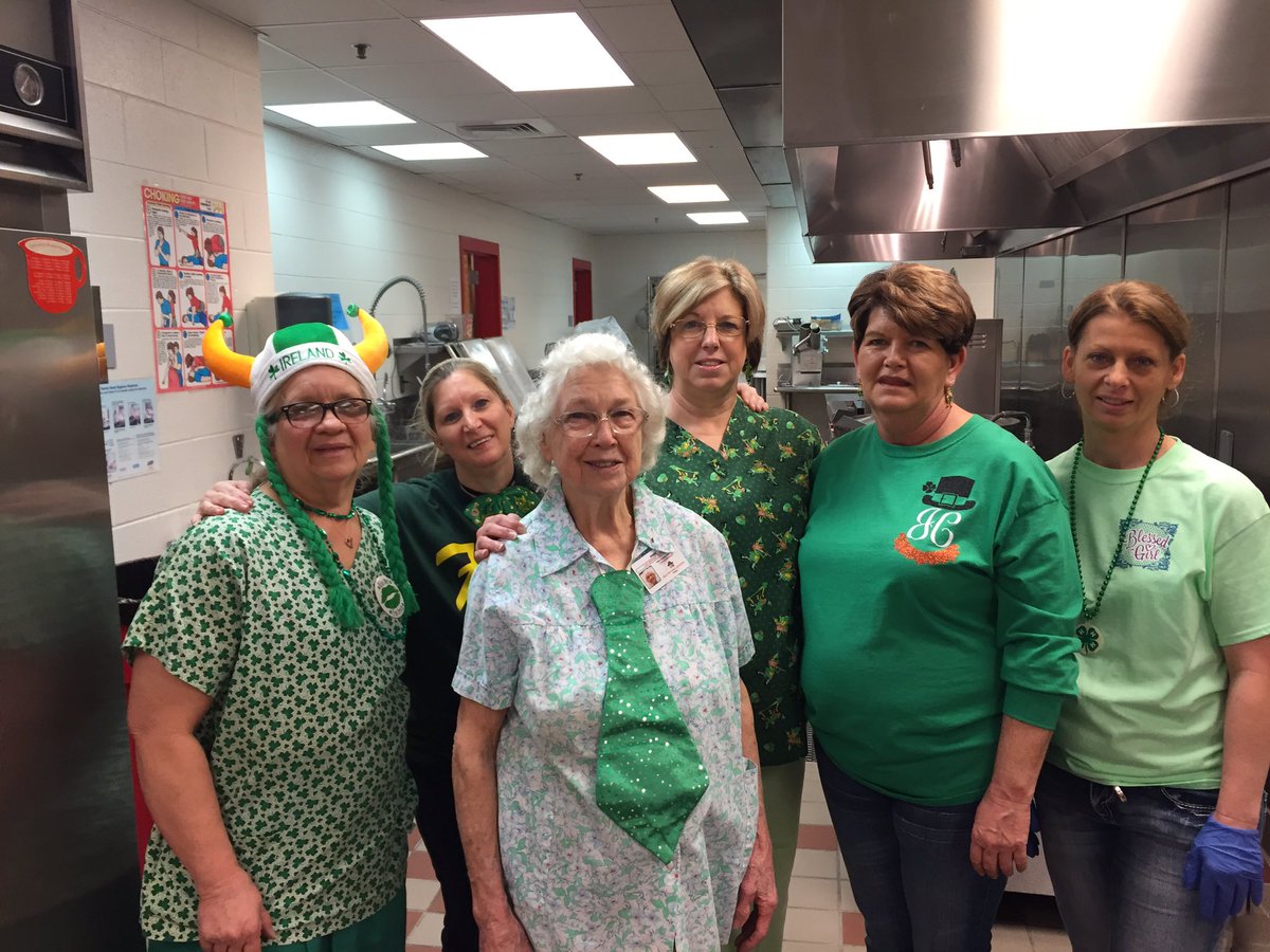 Kitchen crew dressed for St.Patty's day! #wearebelfry #loveKYschools #saintpatricksday <a href="/PikeCoSchoolsKY/">Pike County Schools</a>