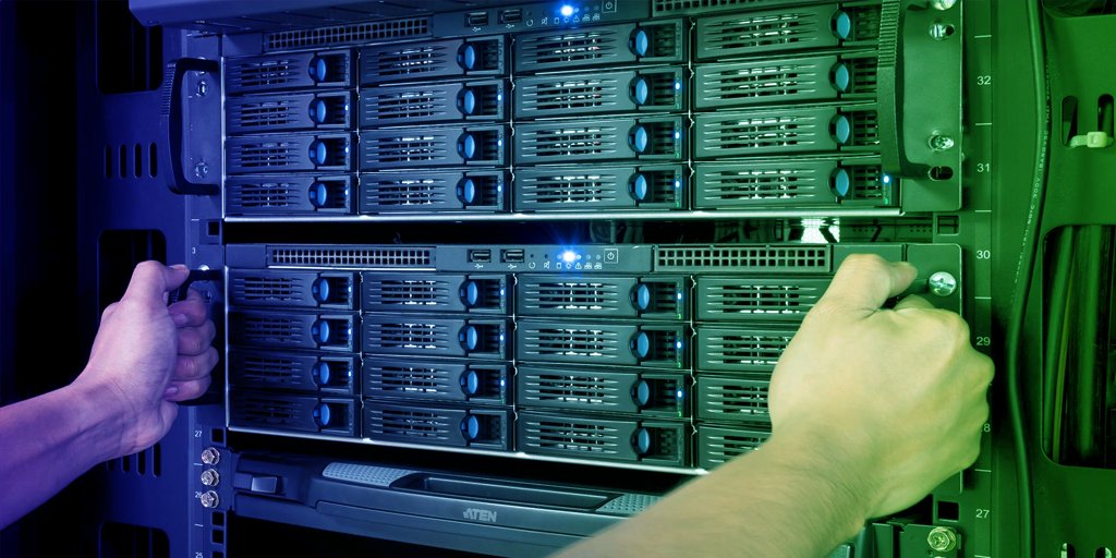 projectLABmx's tweet image. 3. RESPALDOS PERIÓDICOS: Tu información nunca se perderá, contamos con respaldos semanales de todos tus archivos e información.