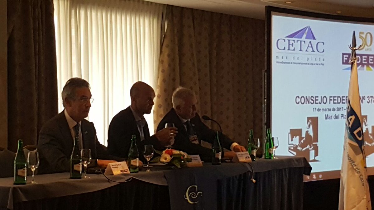 FADEEAC's tweet image. #ConsejoFederal da la bienvenida Presidente de @cetacmardel Marcelo Moya,acompañado del Presidente de #FADEEAC y el Ministro @Guillodietrich
