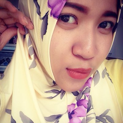 dhieenna's tweet photo. 🌸🌸🌸 #FotoProfilBaru https://t.co/K43SvbzPxL
