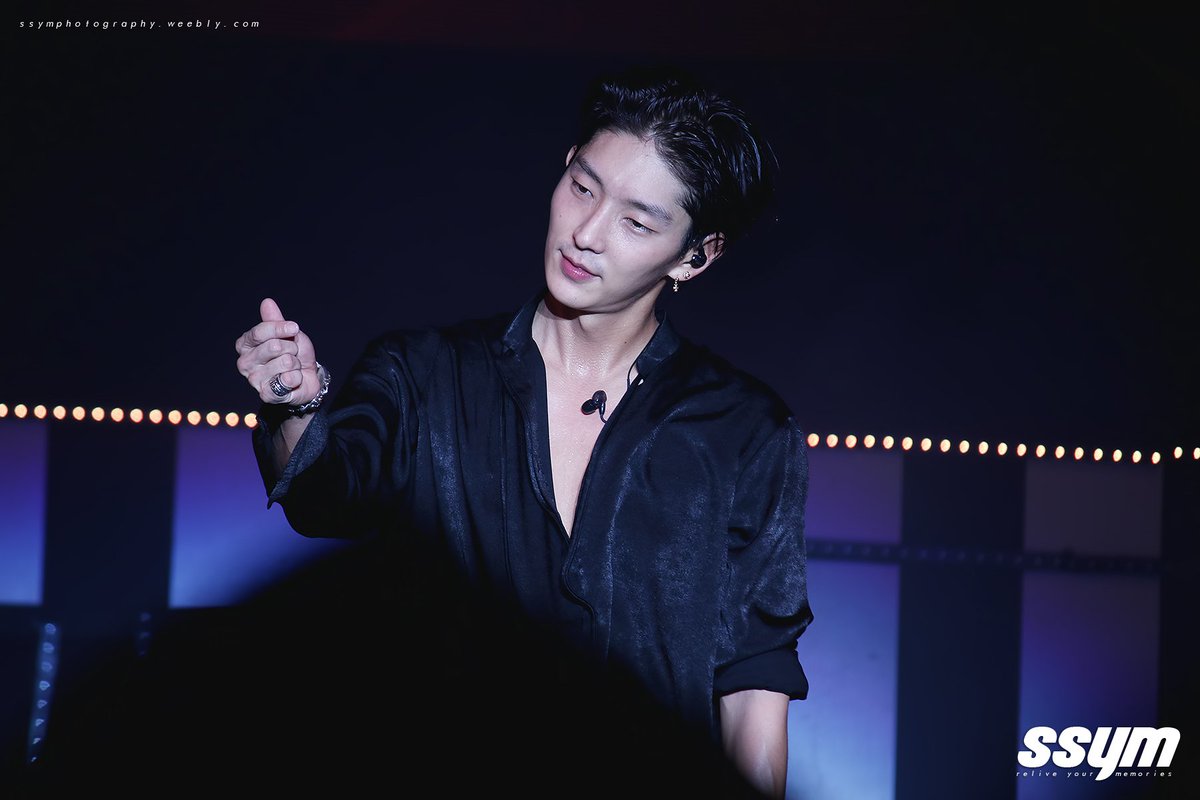 [📸UPDATE] #LeeJoonGiinSG Thank You~ 🙆🏻‍♂️💓(+71p &amp; 1 gif)
ssymphotography.weebly.com 
#LeeJoonGi #이준기 #イ・ジュンギ #李准基