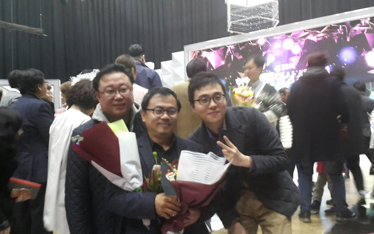 29회 한국PD대상 성우부문 강수진쌤! 대박축하~ 홍진욱,남도형성우님도 축하해주시러 오셨네요^^
#성우강수진 #한국PD대상 #와이파이초한지