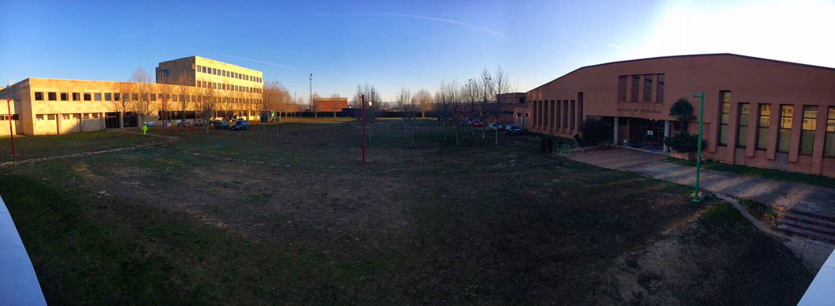 unileon's tweet image. Otra fiesta Universitaria en #Unileon bien hecha
Enhorabuena a la Comisión de Enfermería, alumnos y @Ayto_Leon por su colaboración #leonesp