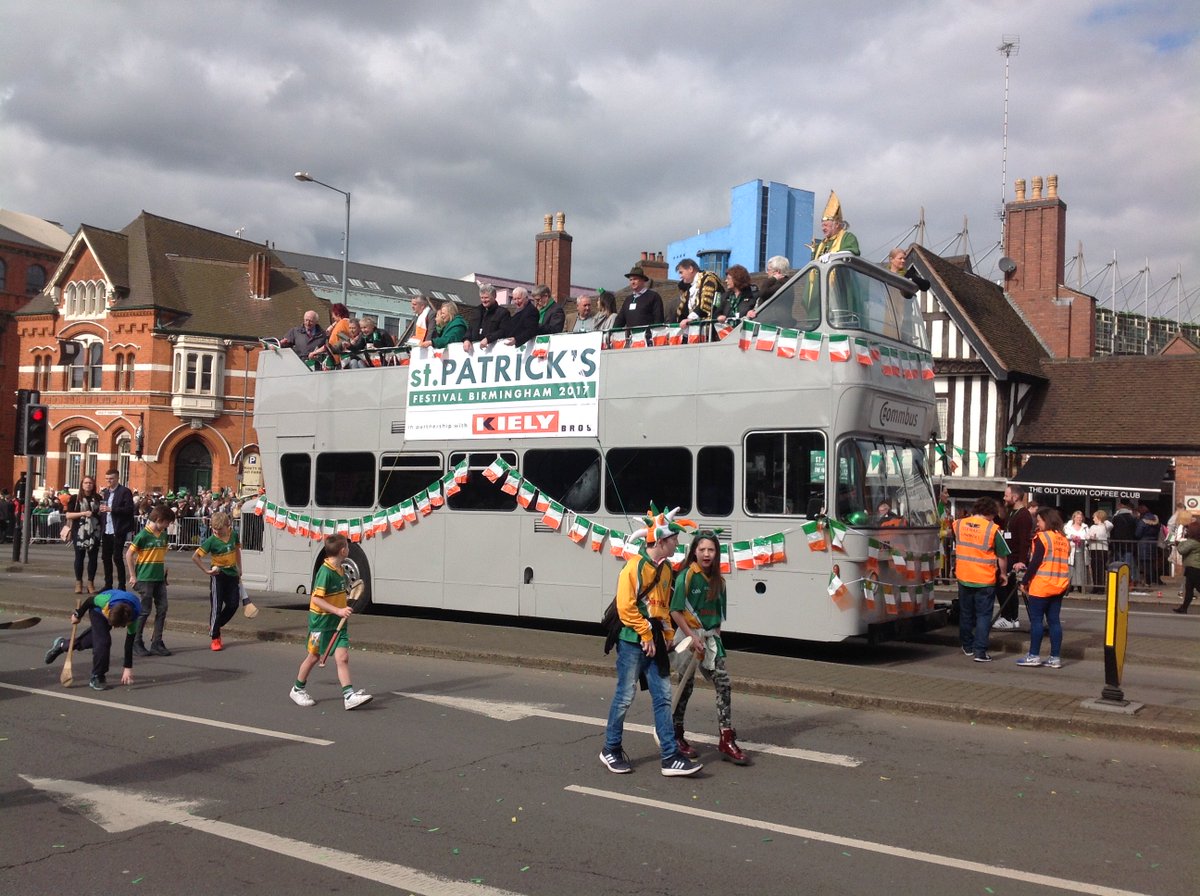 Commbus's tweet image. Happy St Patricks Day our #opentopbus leading the parade with @BrumLordMayor last weekend #eventbus #outdoorevents #stpatricksday