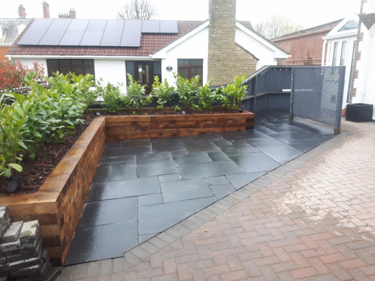 Bluebell Garden Serv tweet media