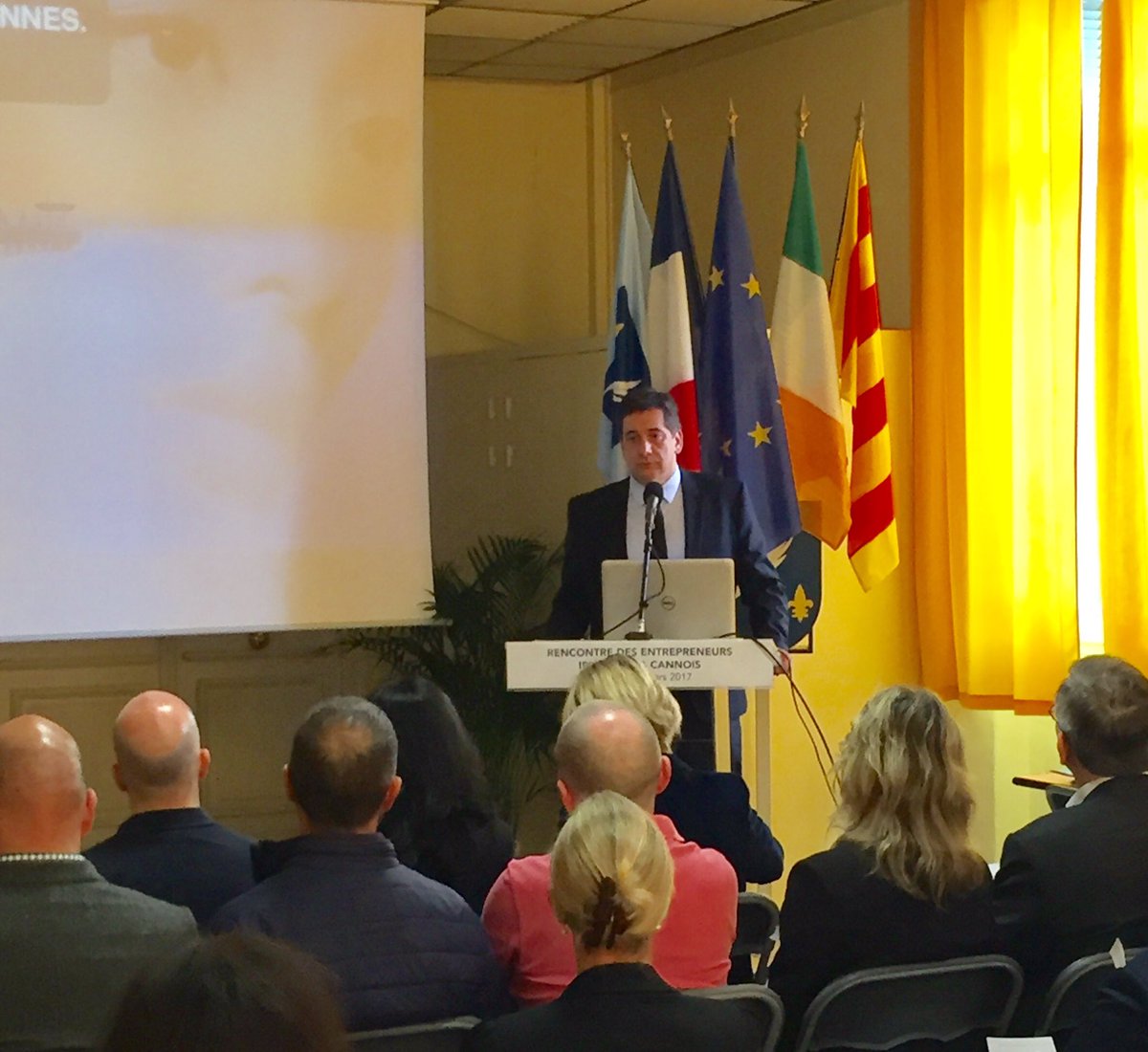 frankchikli's tweet photo. #Cannes #workshop at #MairiedeCannes #enterprises 🇫🇷 🇮🇪 #StPatricksDay @Entirl @VilleCannes @davidlisnard #MySmark #BookAssist #Castlebrook https://t.co/dyP2AQx5Ns