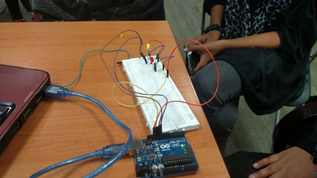 diygeeks_org's tweet photo. DIY for HER workshop-Makerfest Lahore'17 (Day 1).
All set for Day 2. ππͺ
#diyforher #diygeeks #makerfest
#womenempowerment
#MoreThanGolRoti https://t.co/ljbZ3uTeDH