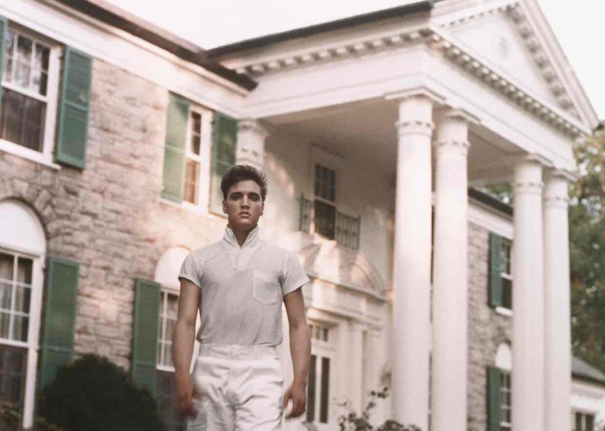 It's been SIXTY years since #ElvisPresley bought #Graceland - the most famous rock'n'roll residence in the world... bit.ly/2mPKVCn