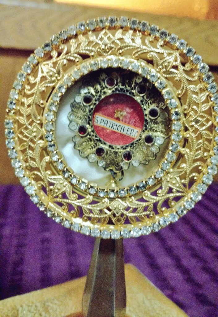 MargaretSatoFSP's tweet photo. #StPatricksDay St Patrick pray for us! #WeNeedFaithHopeLove #FirstClassRelic https://t.co/yXwRUhtqEc