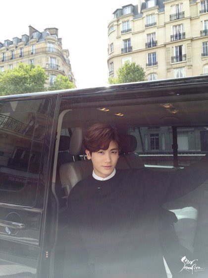 hyungsikpics's tweet photo. boyfriend material, AGAIN https://t.co/bUnOBDWfaw