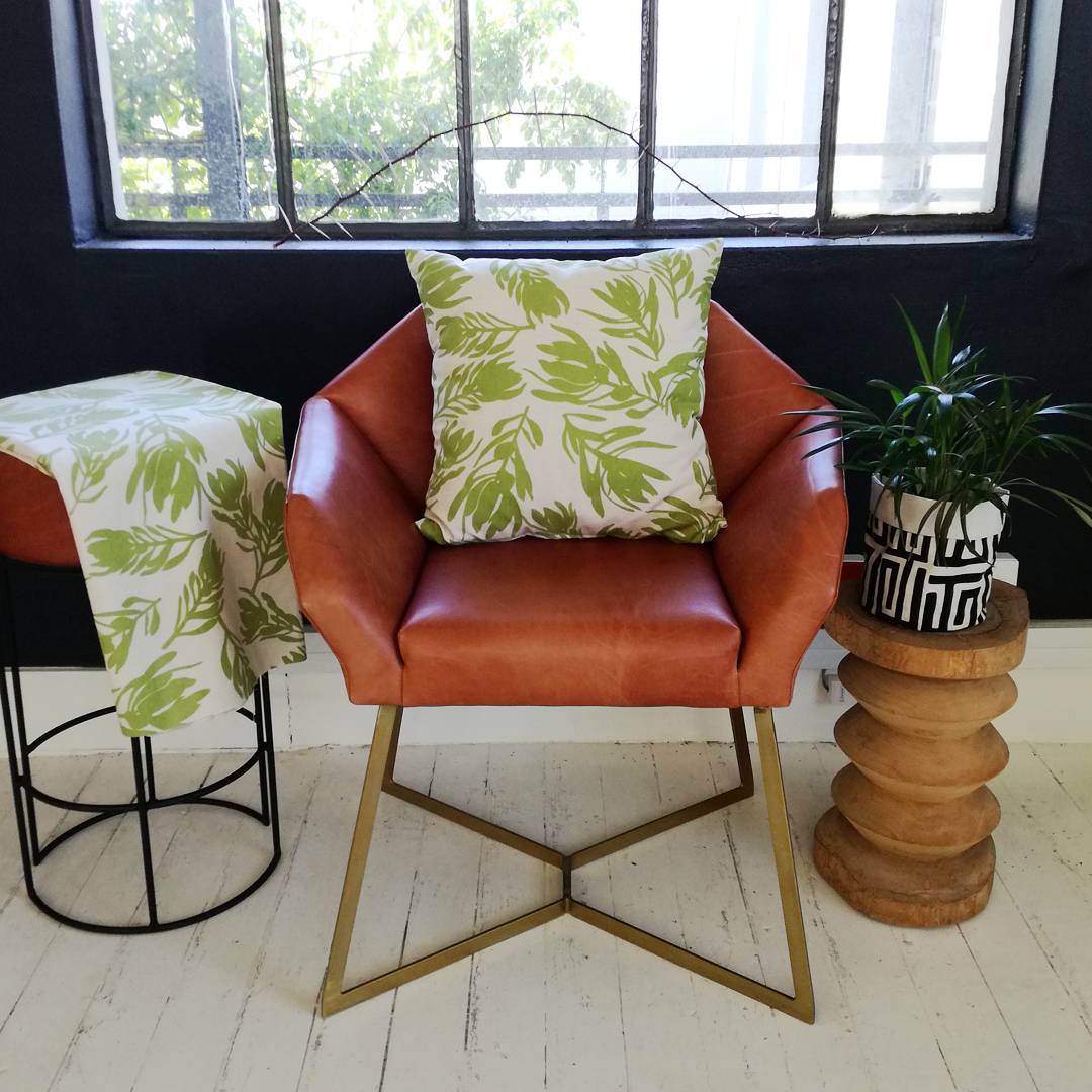 Get Your Green On! 🍀 Happy St. Patricks Day! 🍀 We're celebrating with our Conebush print in Olive today! 🌿#textiledesign #africandesign