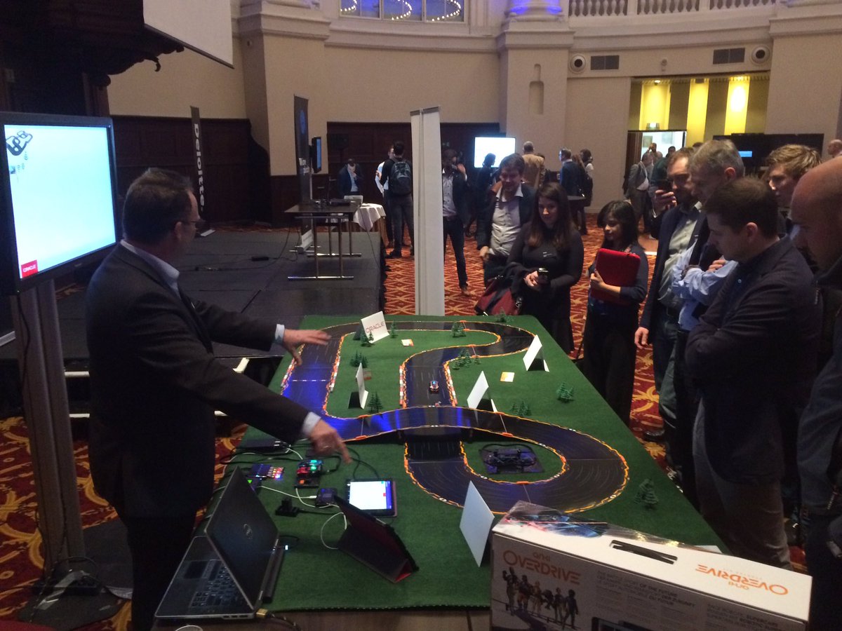 RvEspelo's tweet photo. #datadrivenenterprise isn't fun? Racetrack, drones &amp; advanced analytics. All we need now are pizza &amp; beers #aimbootcamp17 @OraclePartnerDE https://t.co/WNBdMXFbnd