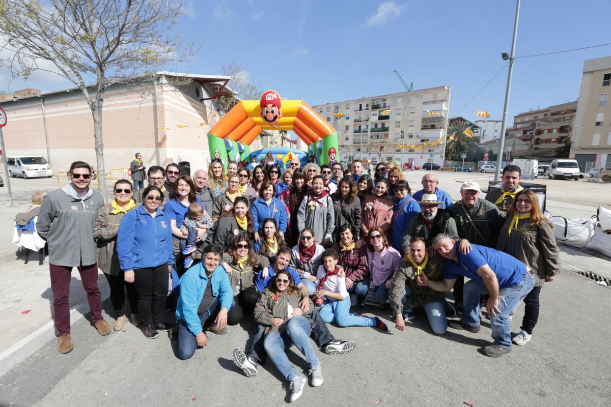 aj_gandia's tweet image. Hui hem visitat als fallers i Falleres de la @FallaAlquerieta. Gràcies per tot!