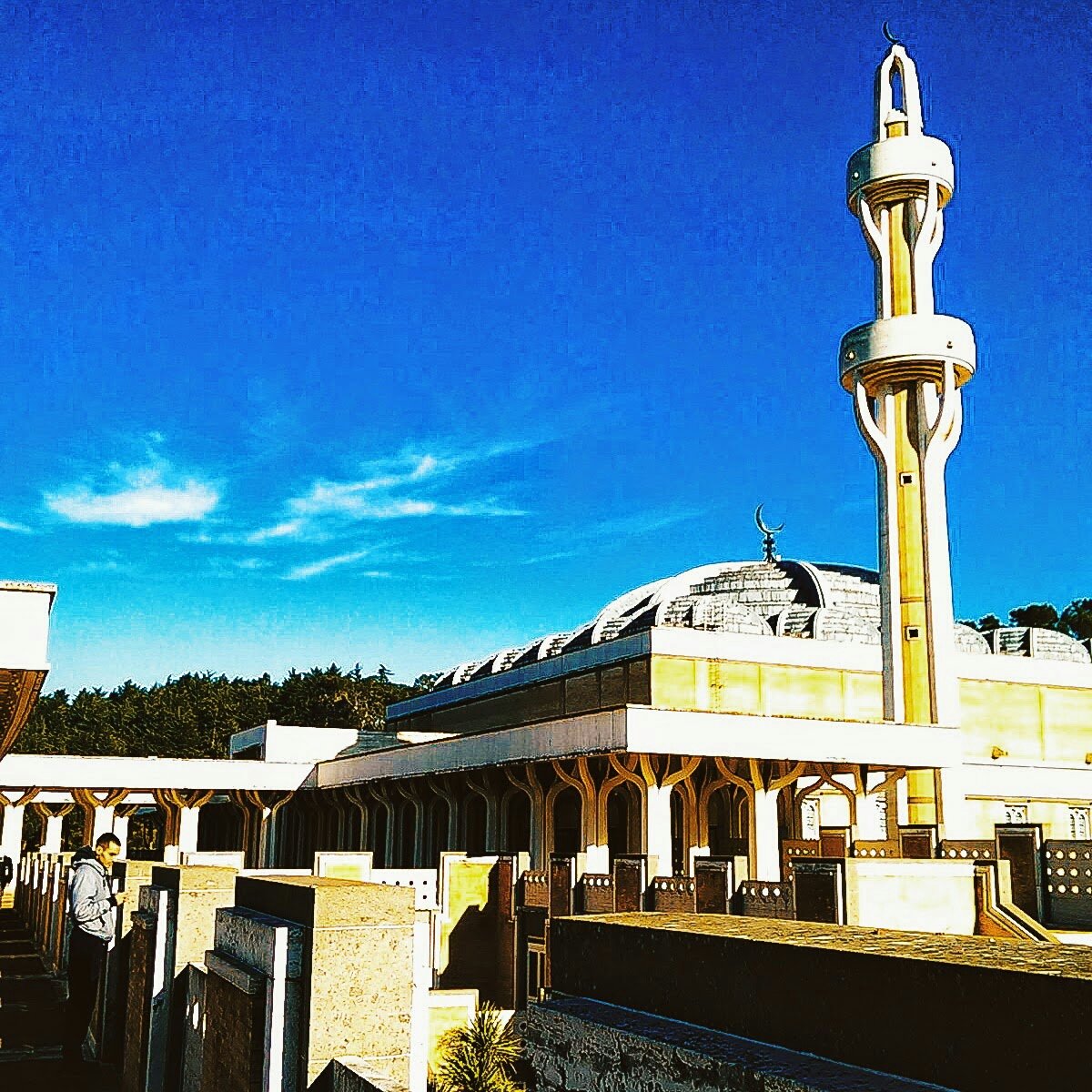 backpackingMY's tweet photo. Masjid ni jauh juga dari central town. Sy xsure public transport apa nk dtg sini tp klu jalan kaki ada la sejam kot #bpItaly https://t.co/ytMm2GX2Up
