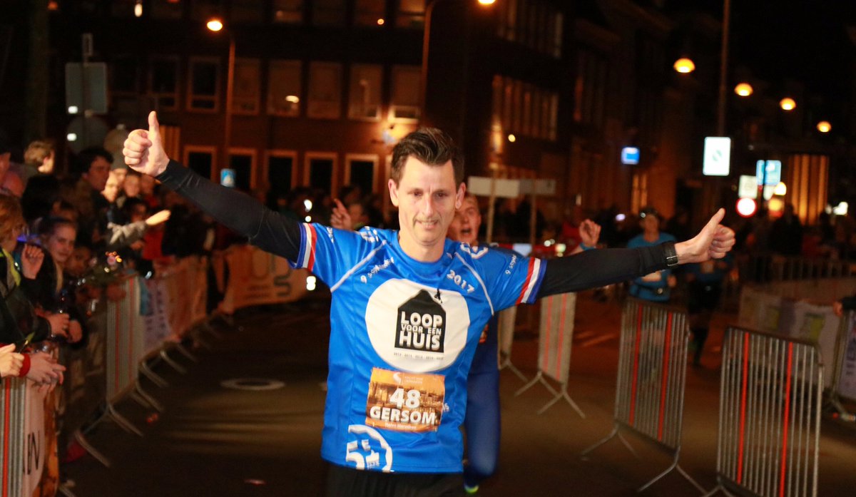 Gersom kan dit jaar niet deelnemen maar vraagt aandacht voor <a href="/FietsvoorHuis/">Fiets voor een Huis!</a> door tijdens grote loopevenementen het shirt te dragen! Top!