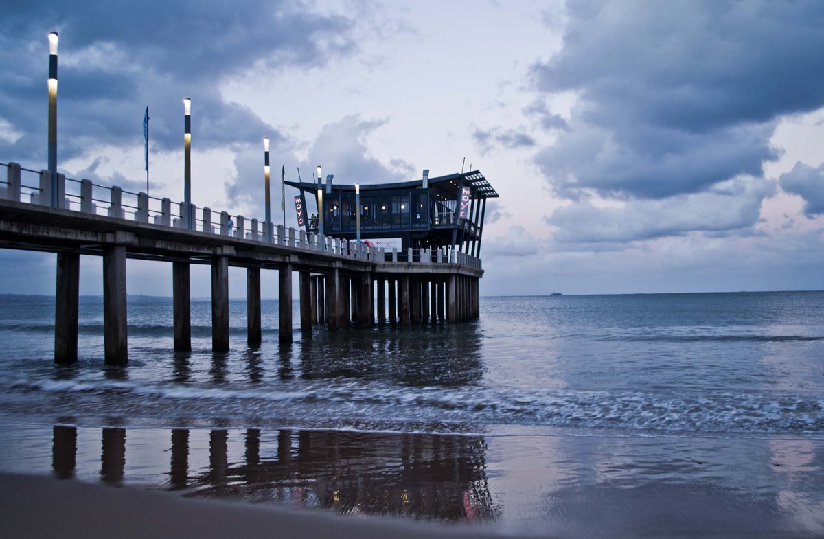 TazzDiscovers's tweet photo. Heading to #Durban this holiday?
Our top things to do this summer
https://t.co/W1AYABGp3C
#CheapFlightsExplorers #AfriExpert https://t.co/NhoXY4AunT