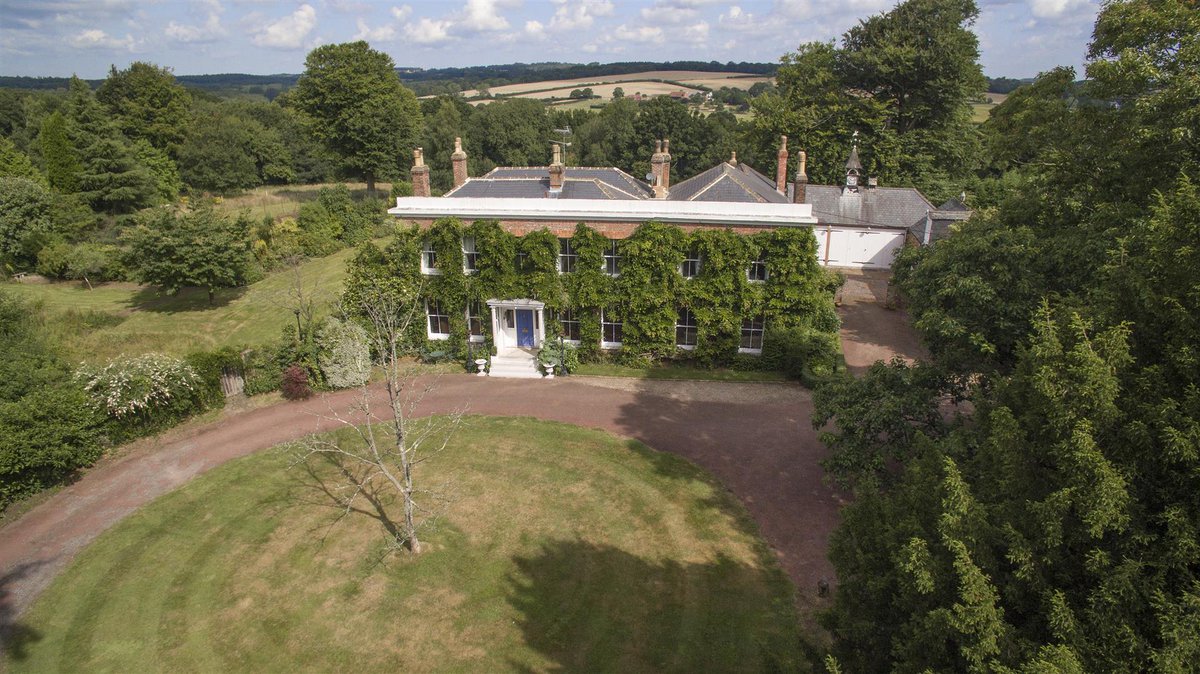 UNDER OFFER, East Sussex - bit.ly/2mzGYQ9 #battle #elegant #sold <a href="/homecounties/">home counties</a> #battleofhastings