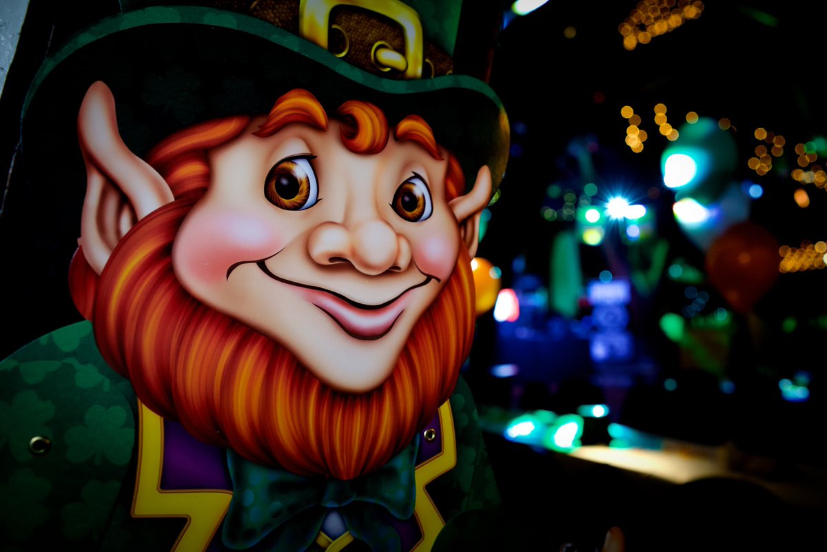 TheLandingCrew's tweet photo. #HappyStPatricksDay 🍀🍀🍀 https://t.co/yL3XuidVBA