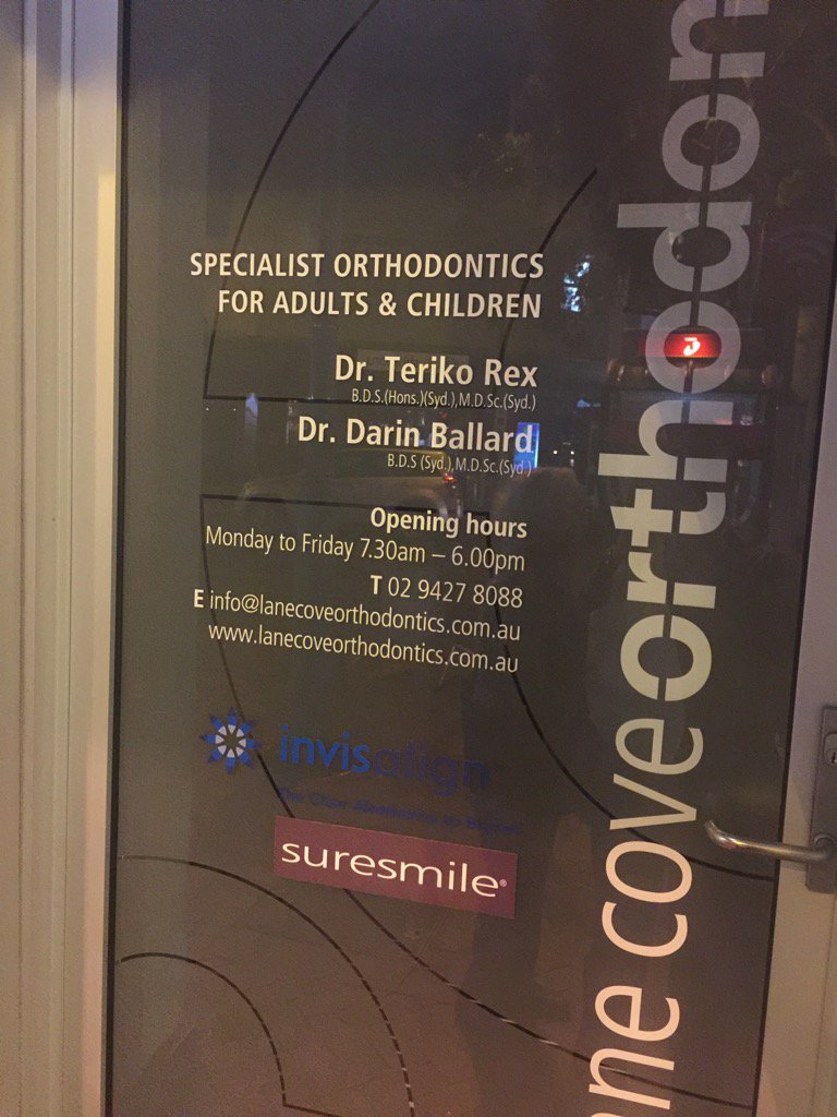 jcmacdonald's tweet photo. Dr T. Rex, orthodontist. https://t.co/APIkjY6P4A