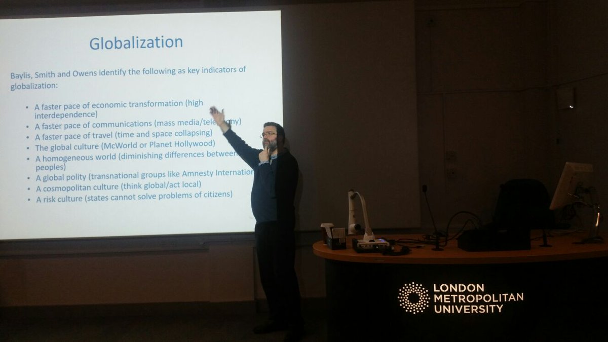 Devlin247's tweet photo. @StudyingLondon Andrew moran giving a lecture on globalisation and international relations https://t.co/uh0fdWZbqJ