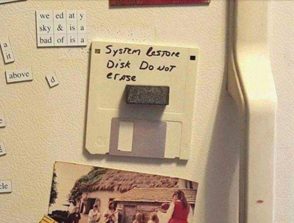 TechNetUK's tweet image. This is anxiety-inducing. (via @reddit) #IThumor