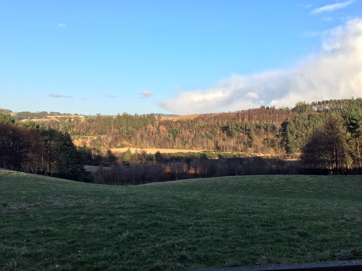 emmajl11's tweet photo. A long eventful day trip to speyside ... sunshine, snow and blizzards, shooting stars #whiskycountry #workisntallbad #beautifulviews https://t.co/n7fQJUl3HC