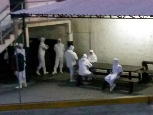 g1's tweet image. Frigoríficos investigados vendiam carne vencida no Brasil e no exterior glo.bo/2m9Fpx1 #G1