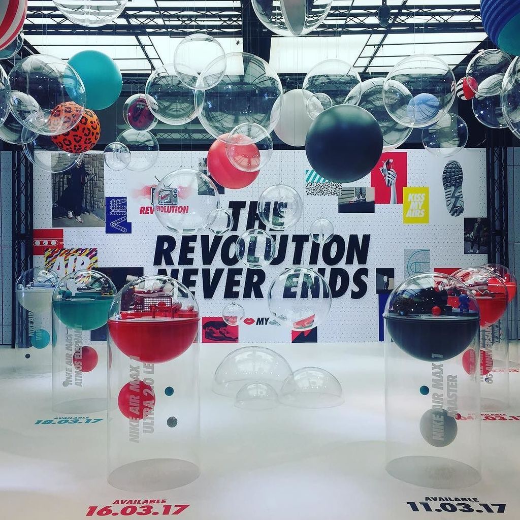 Beacon_Creative's tweet photo. Love this @nikelondon more to follow in our spring retail report #nike #nikeair #visualmer… https://t.co/UKXHXvdu9C https://t.co/rc2I2ptMPp