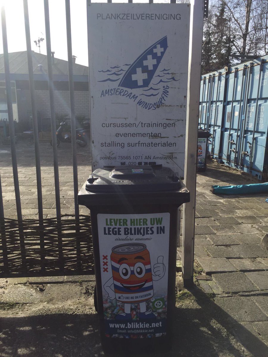 Mooie #kliko stickers gemaakt voor de stichting #Blikkie, recycle uw oude blik en help t milieu! Binnenkort overal in #Amsterdam te vinden.