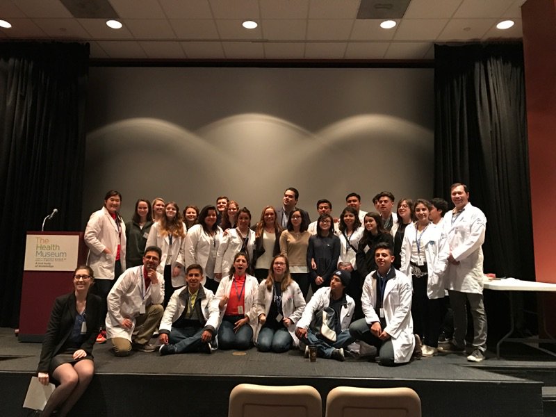 vrevelyn's tweet photo. With the future generation of MED students #IMIRP2017 ! Sponsored by @aexa_tv @thehealthmuseum https://t.co/IbMmBkg8UI