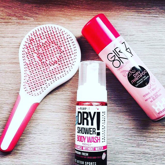 MM_Brush's tweet photo. Taking you from office to party ready #detanglebrush #hair #beauty #FridayFeeling https://t.co/hJpq7AEtIo