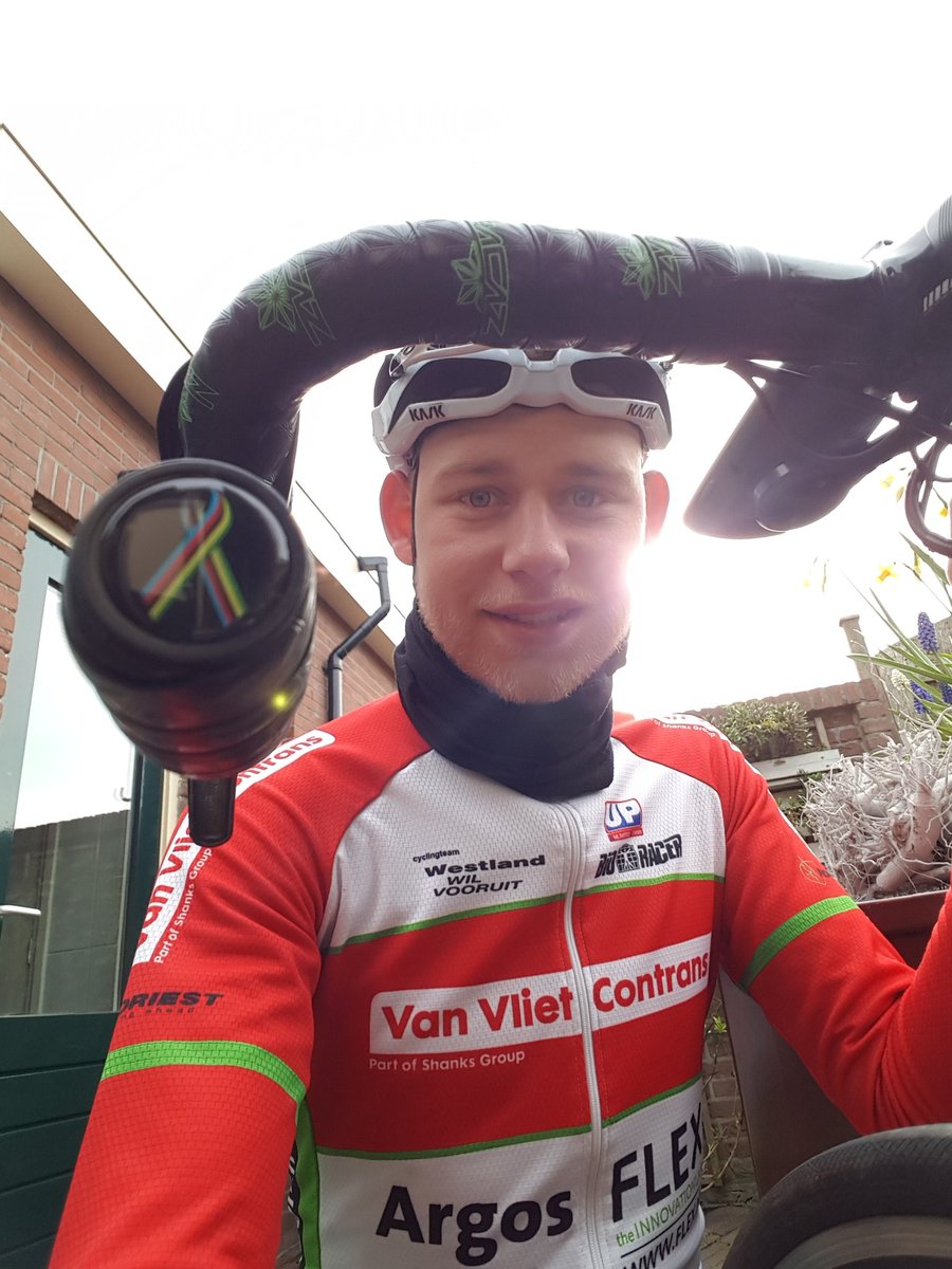 NickMeer93's tweet image. Iedereen heeft wel voorbeelden van mensen uit zijn/haar omgeving die er mee te maken hebben gehad dus met z'n allen #stuurkankerdewerelduit