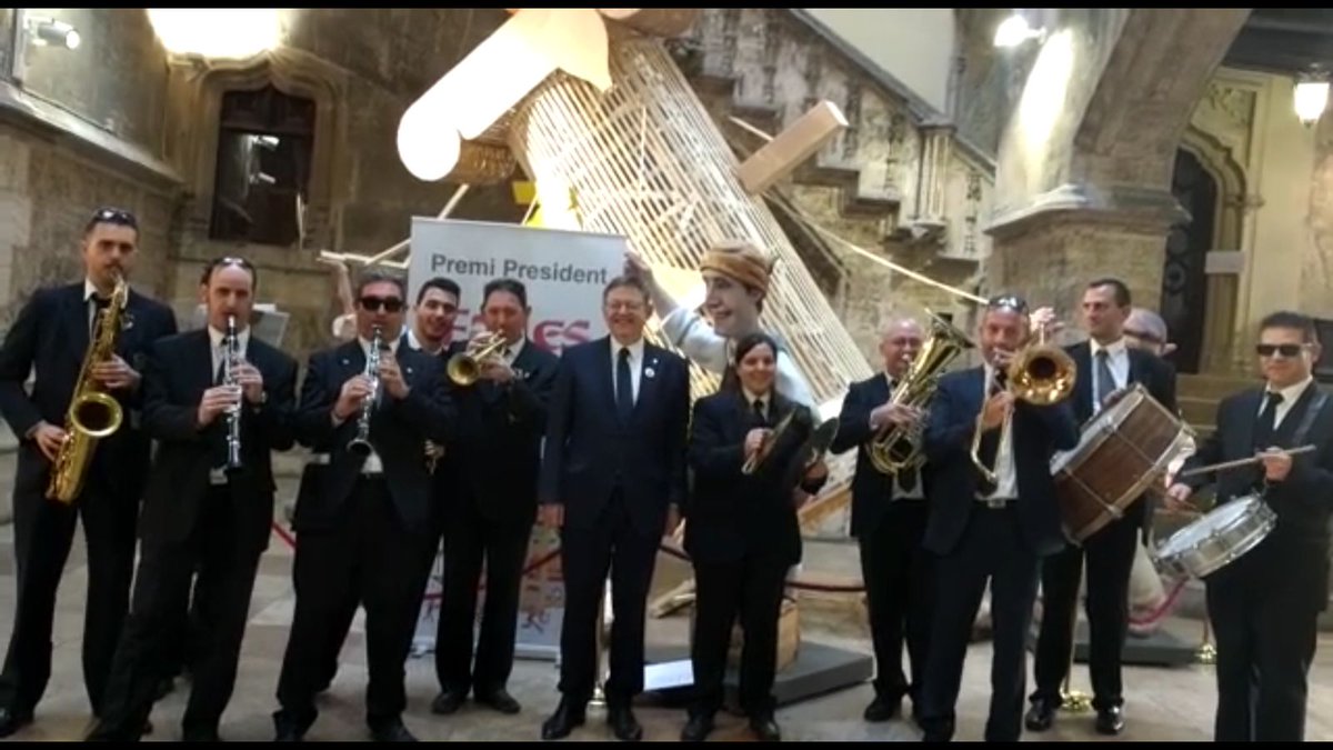 elpayeter's tweet photo. #Fallas2017 https://t.co/AA7EDJ257w