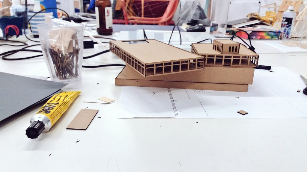 designbyBekker's tweet image. Late night model making. #design #modelmaking #sketchmodel #interiordesign #architecture