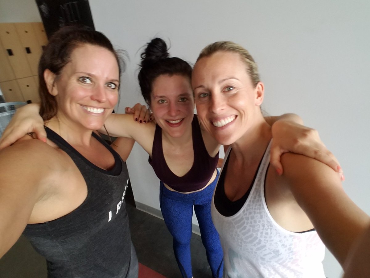 leighamills's tweet photo. Sweatfest @cycfitness with @Dk12Kane &amp; @sensible_jen ! https://t.co/xcF5RP43O7