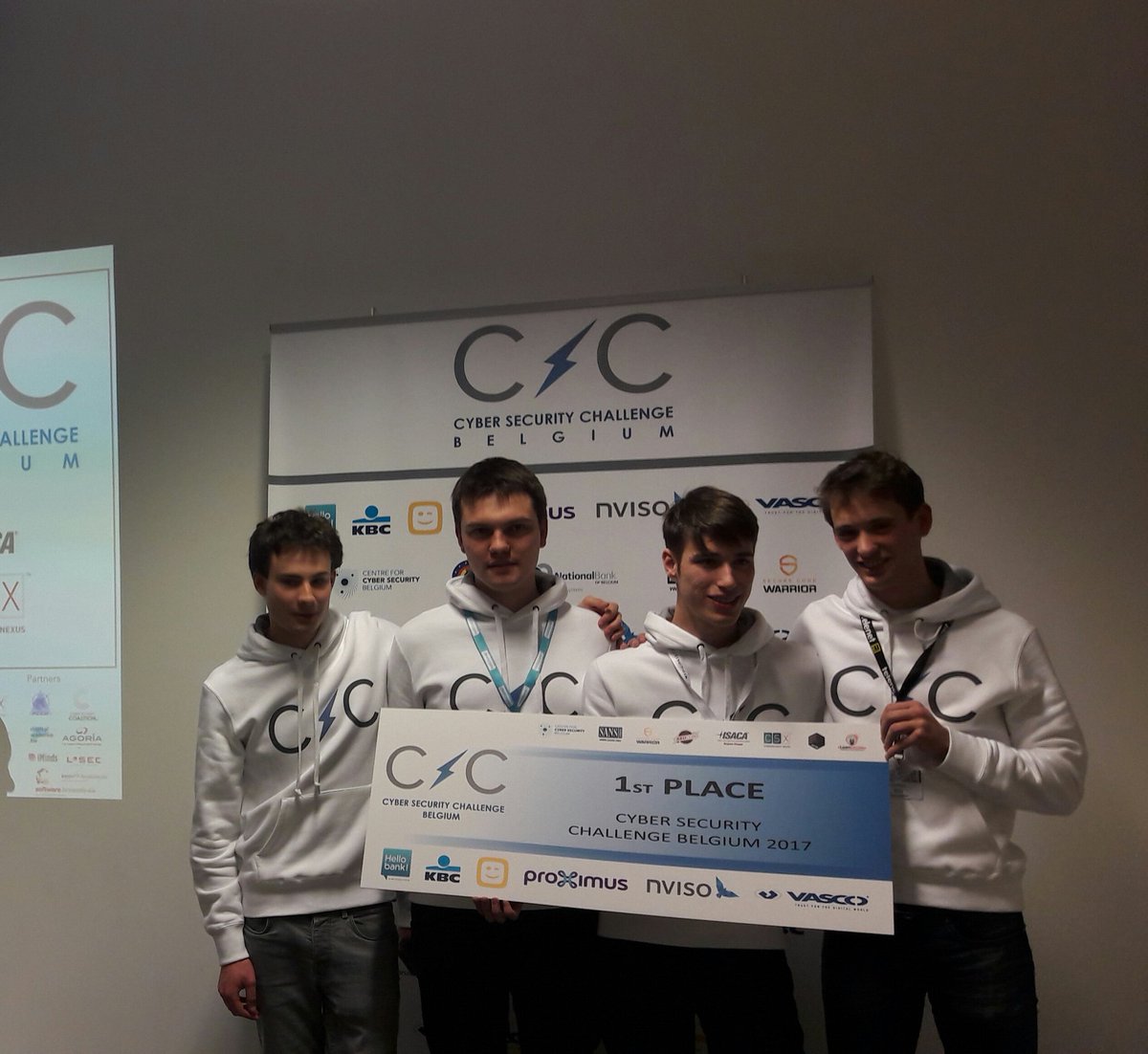 And the winners are...... ZGlja2J1dHQK!! 🎉🎉🎉🎉 congratulations!