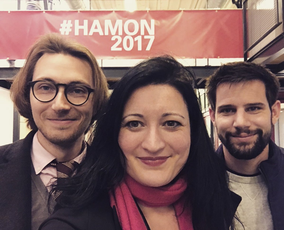 Petit tour par le QG de #Hamon2017 avec les camarades @PSLondres en visite @FE_Hamon2017 @benoithamon