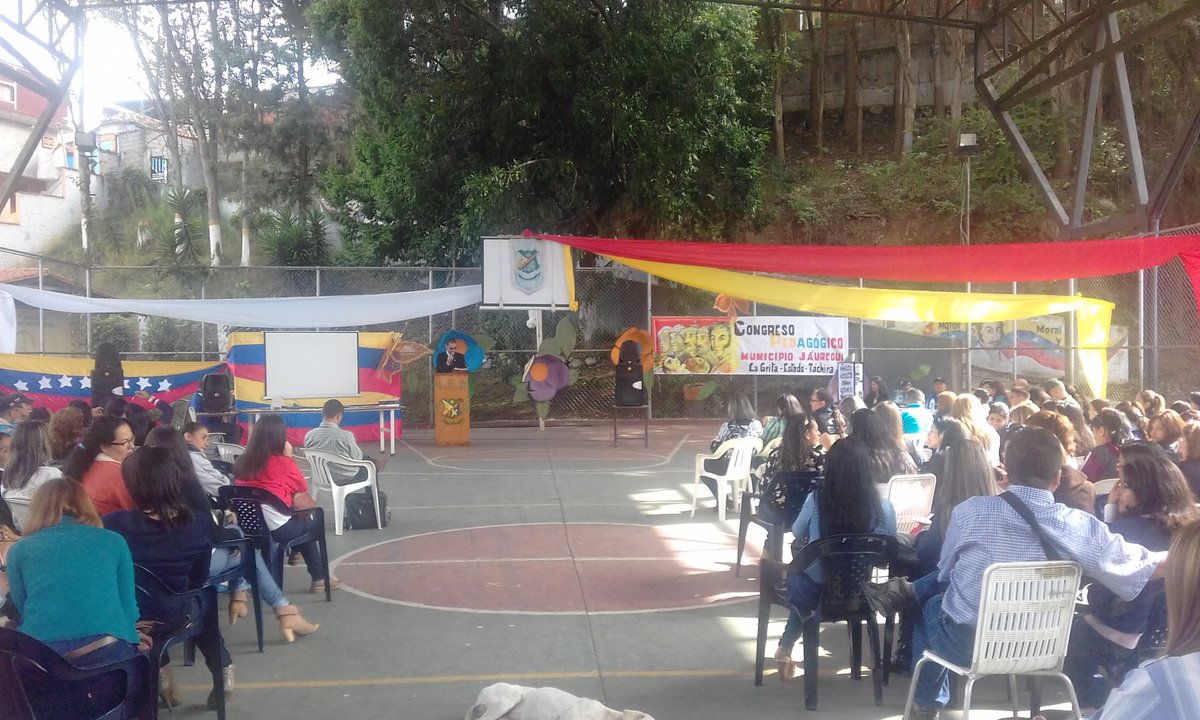 fordocpadremaya's tweet photo. Congreso Pedagógico Municipal #Jáuregui #sedePadreMaya https://t.co/NZA5VgNaTU