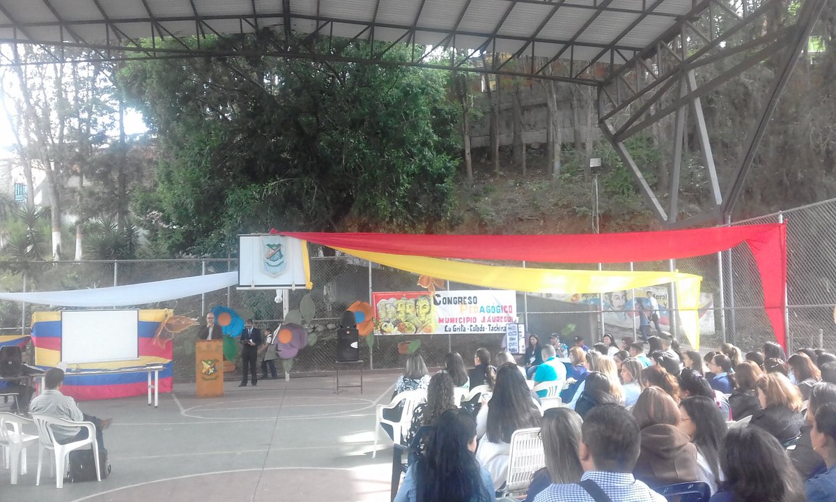 fordocpadremaya's tweet photo. Congreso Pedagógico Municipal #Jáuregui #sedePadreMaya https://t.co/NZA5VgNaTU