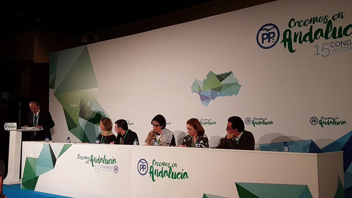 PPCartaya's tweet photo. 🔵Estamos en la Ponencia #PPAndGO "Conectados con #Andalucía, apostando por la innovacion" del #15CongresoPPA. #CreemosenAndalucía https://t.co/vJDZZhH3ua