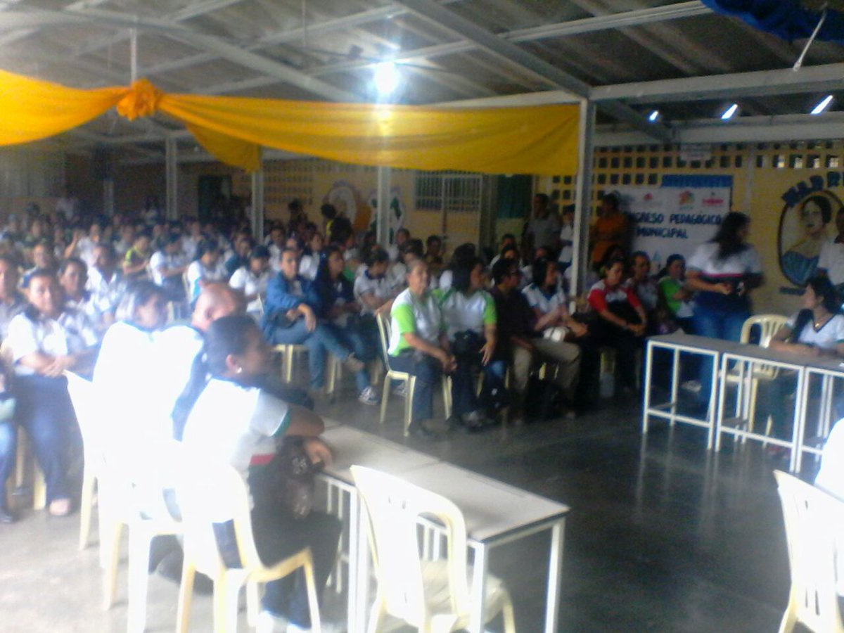 formdocmerida tweet media