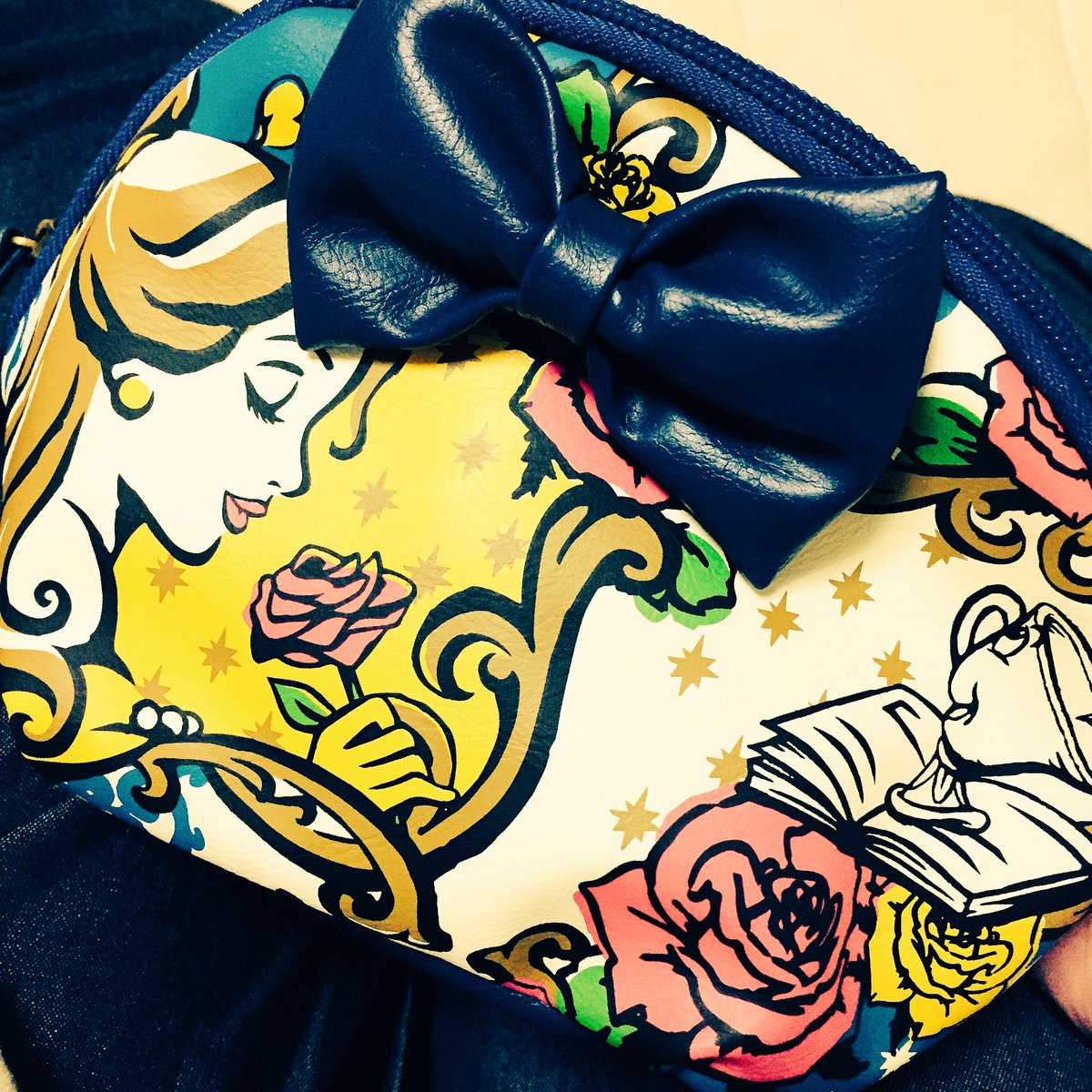 manmarucham's tweet photo. こんな顔してるけどディズニーでテンション上がるし、プリンセス素敵だな��て思うし、美女と野獣大好きだよ https://t.co/04lUhBUjKJ